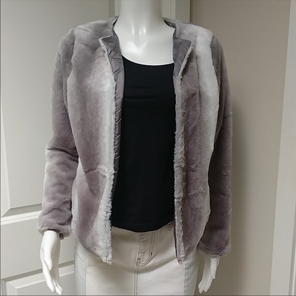 Super Soft Faux Fur Teddy Jacket size Medium - Picture 4 of 7